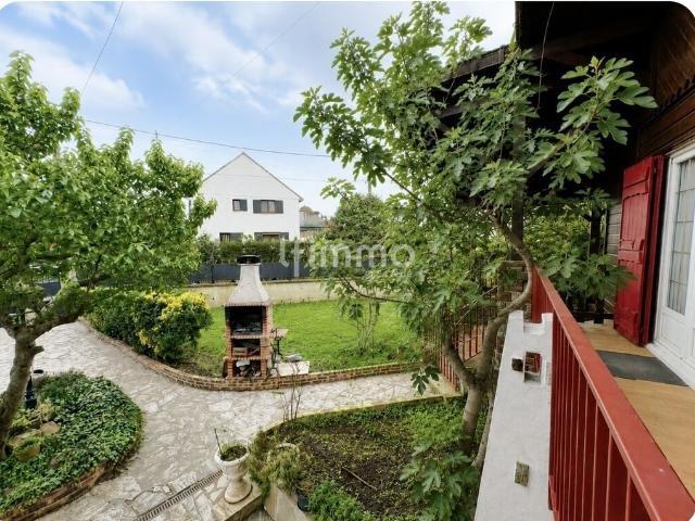 Maison 7 pièces 198 m²