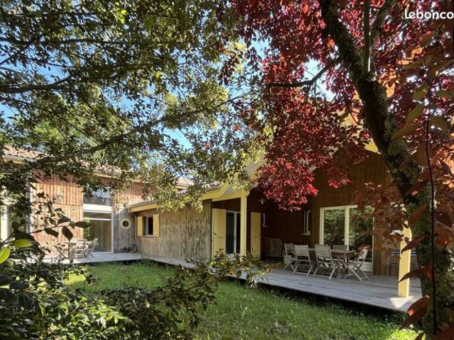 Maison 7 pièces 198 m²