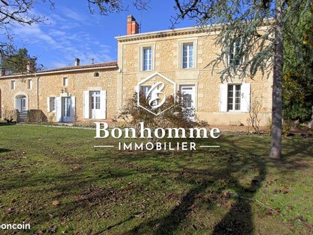 Maison 7 pièces 198 m²