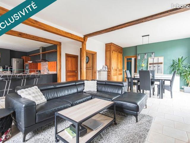 Maison 7 pièces 198 m²