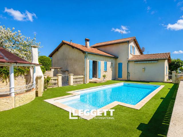 Maison 7 pièces 198 m²