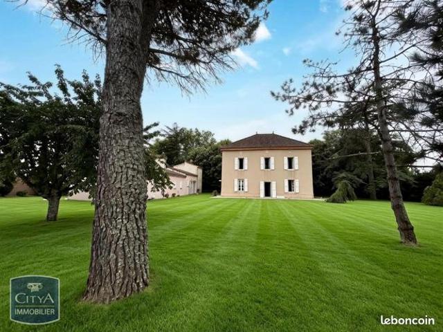 Maison 7 pièces 198 m²