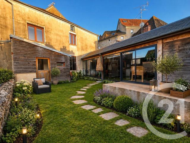 Maison 7 pièces 198 m²