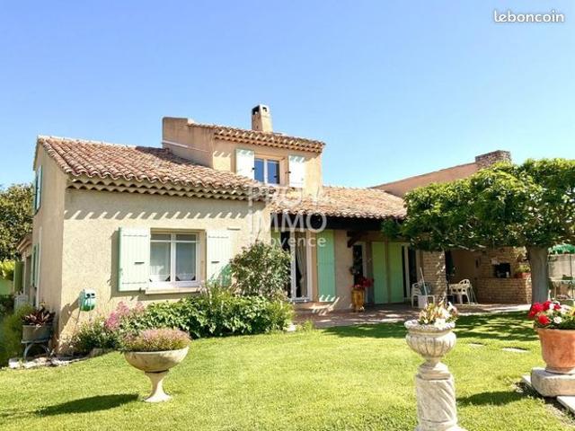 Maison 7 pièces 198 m²