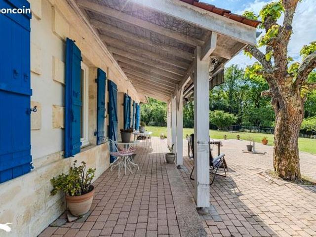 Maison 7 pièces 198 m²