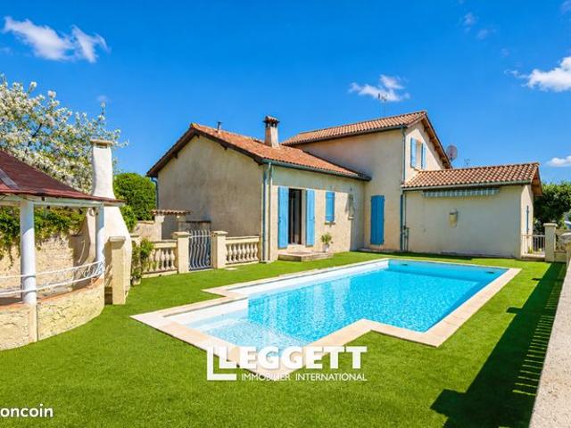 Maison 7 pièces 198 m²