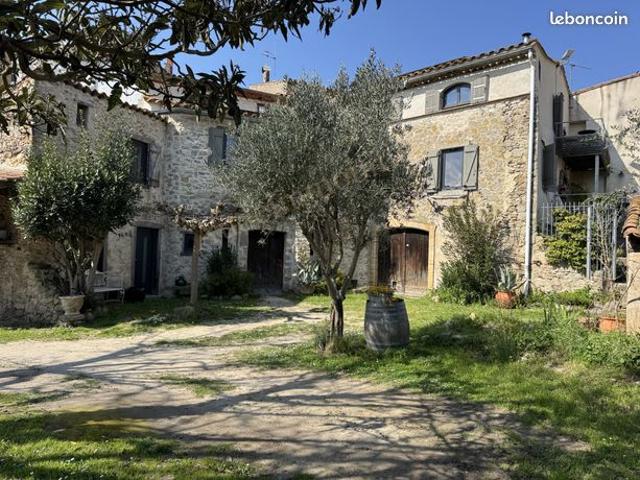 Maison 7 pièces 198 m²