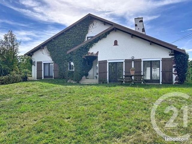 Maison 7 pièces 198 m²