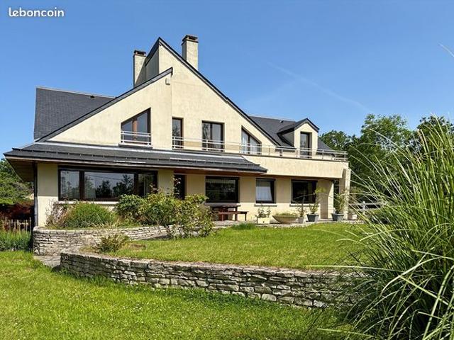Maison 7 pièces 198 m²