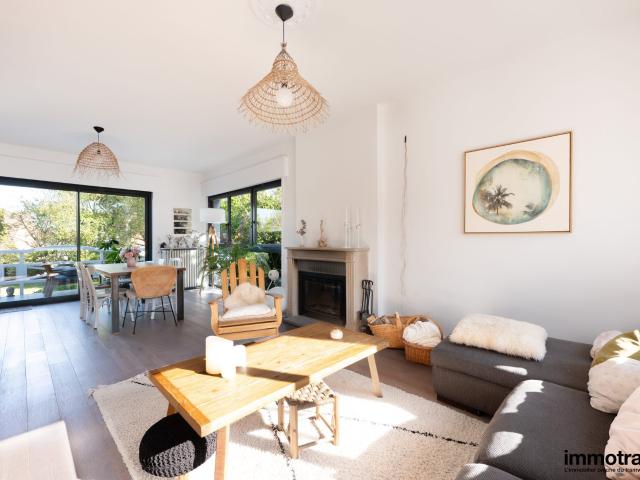 Maison 7 pièces 198 m²
