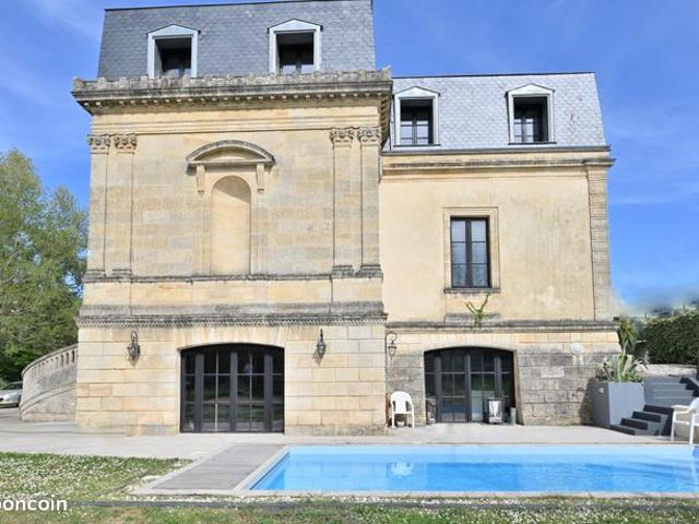 Maison 7 pièces 198 m²