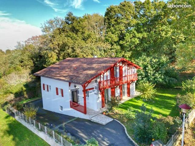 Maison 7 pièces 199 m²