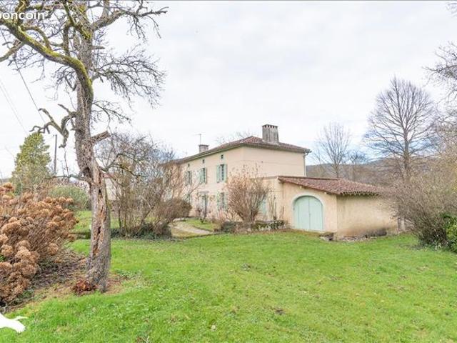 Maison 7 pièces 199 m²
