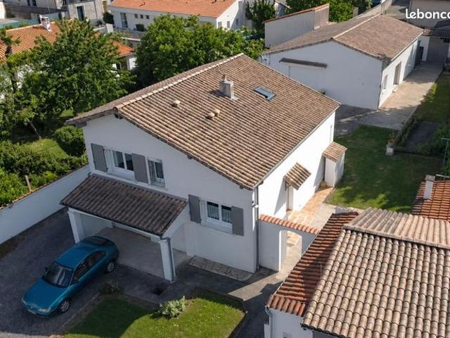 Maison 7 pièces 199 m²