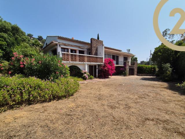 Maison 7 pièces 199 m²