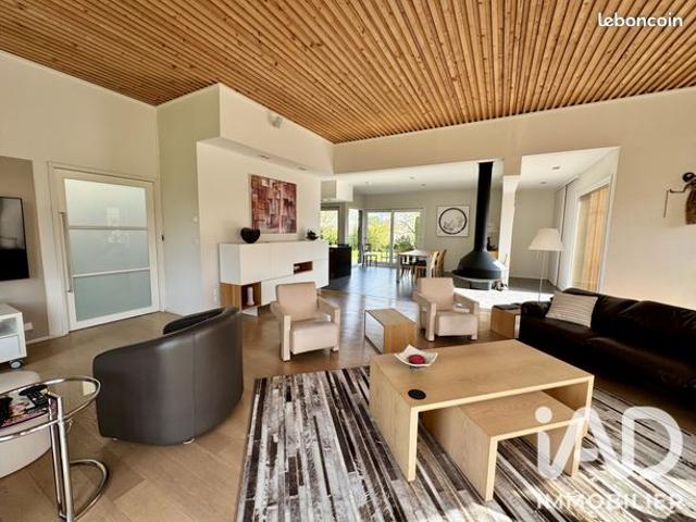 Maison 7 pièces 199 m²