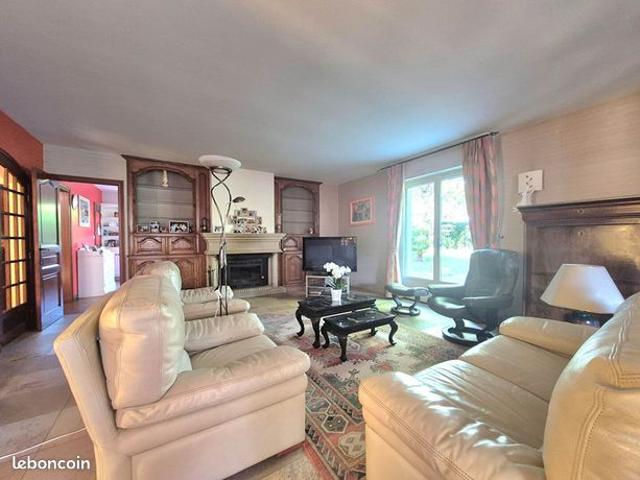 Maison 7 pièces 199 m²