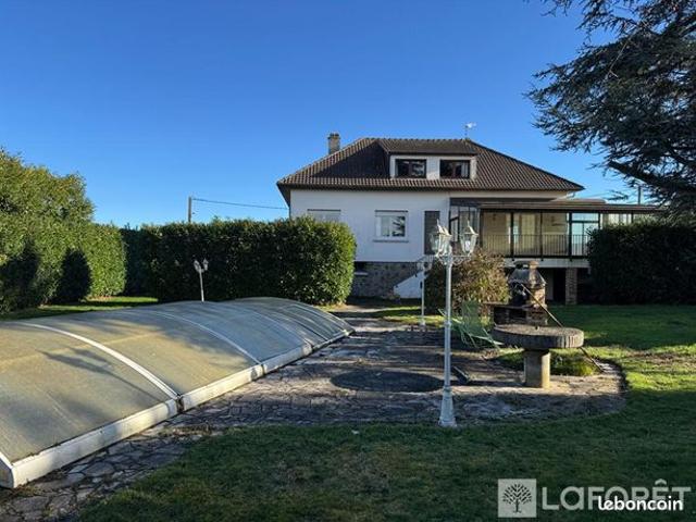 Maison 7 pièces 199 m²