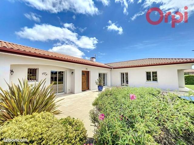 Maison 7 pièces 199 m²
