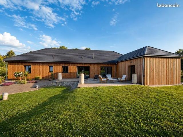 Maison 7 pièces 199 m²
