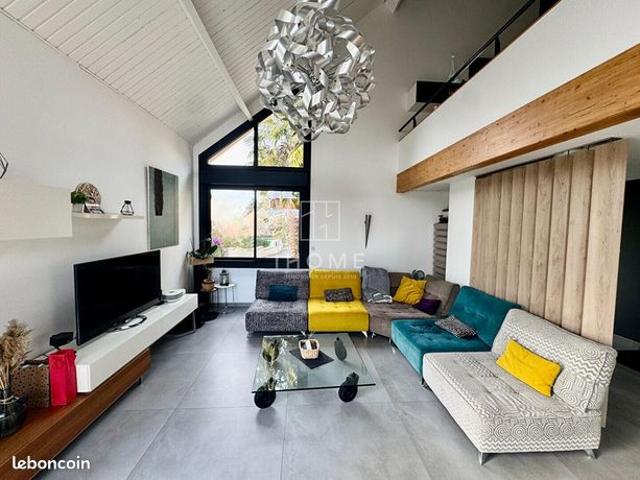 Maison 7 pièces 199 m²