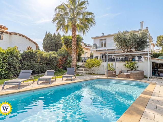 Maison 7 pièces 199 m²
