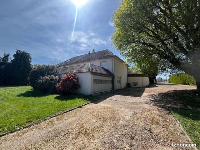 Maison 7 pièces 199 m²