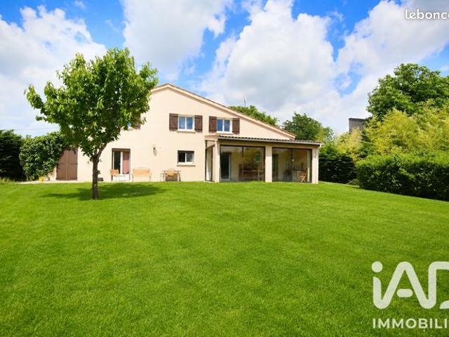 Maison 7 pièces 190 m²
