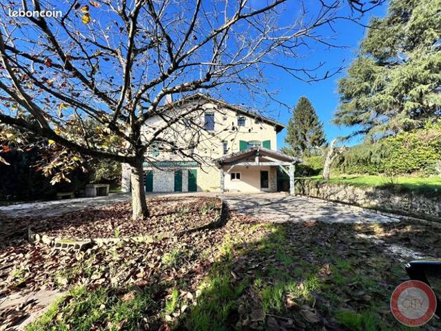 Maison 7 pièces 190 m²