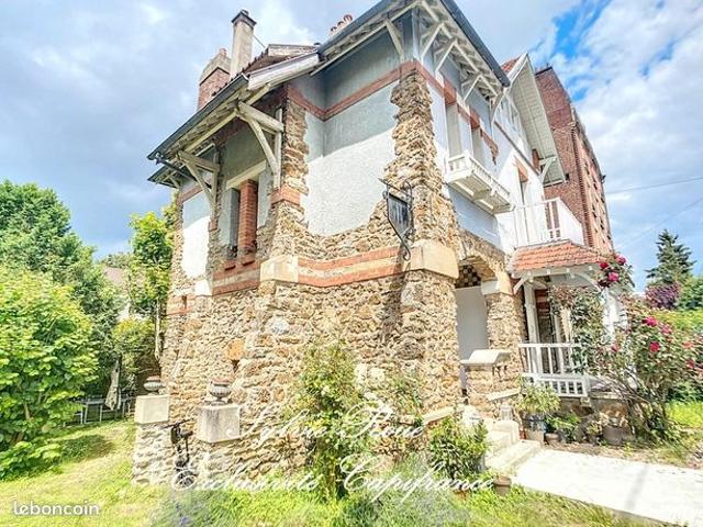 Maison 7 pièces 190 m²