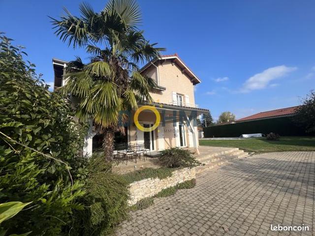 Maison 7 pièces 190 m²