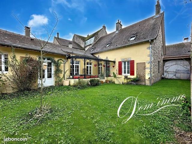 Maison 7 pièces 190 m²