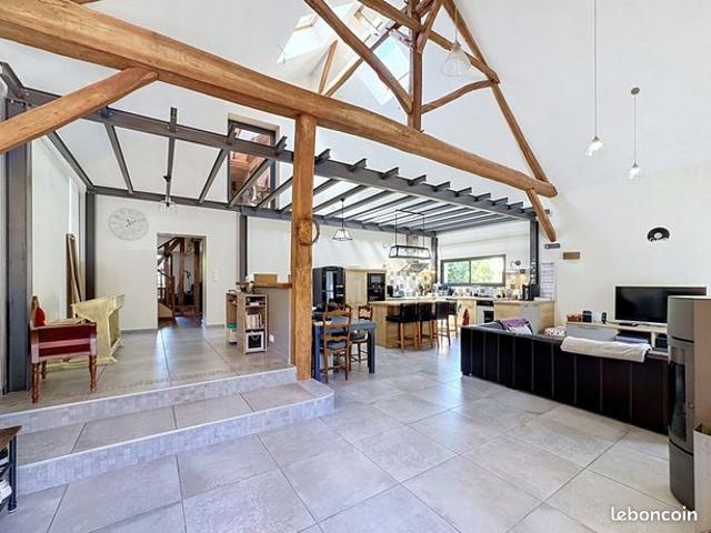 Maison 7 pièces 190 m²