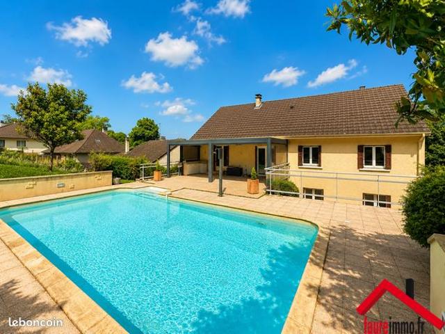 Maison 7 pièces 190 m²