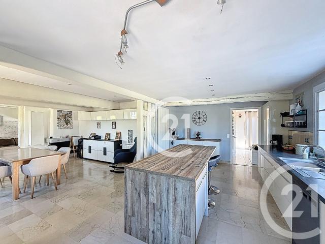 Maison 7 pièces 190 m²