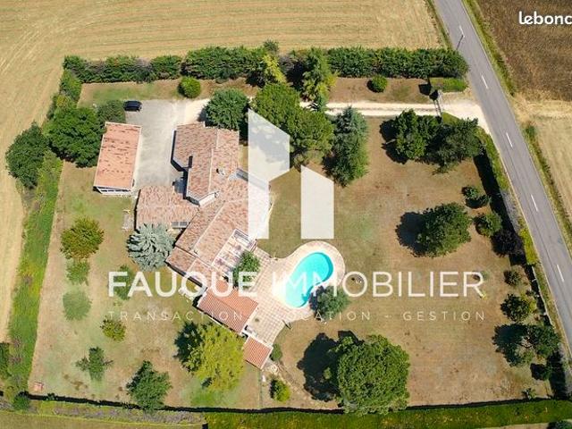 Maison 7 pièces 190 m²