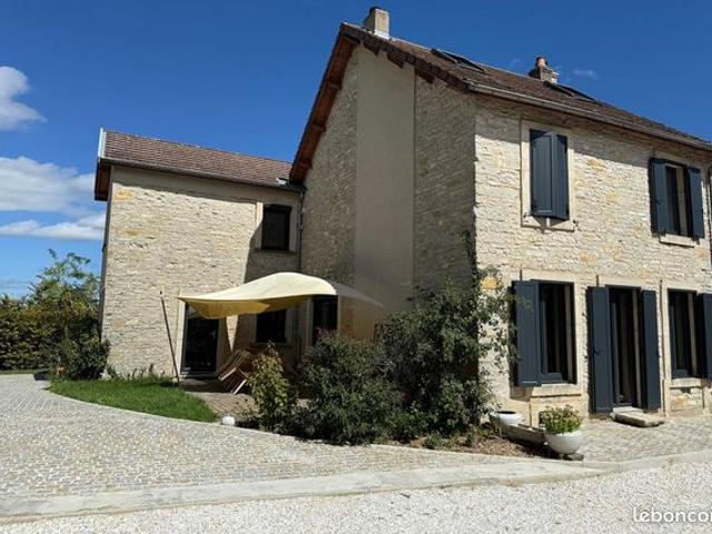 Maison 7 pièces 190 m²
