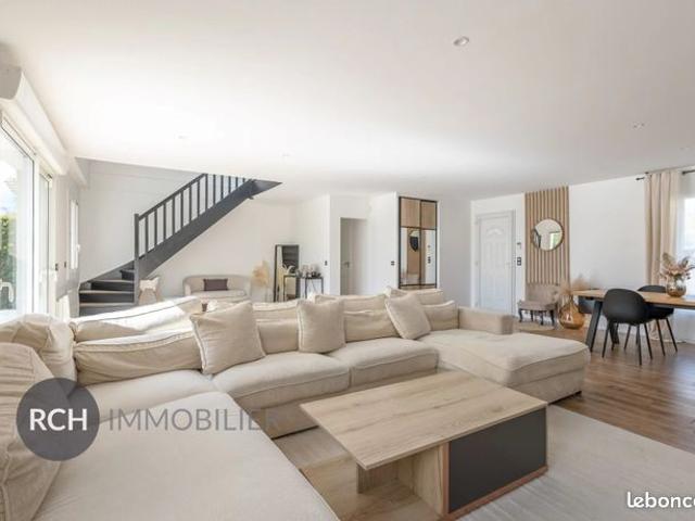 Maison 7 pièces 190 m²