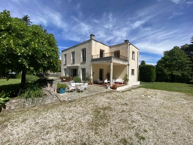 Maison 7 pièces 190 m²