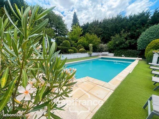 Maison 7 pièces 190 m²