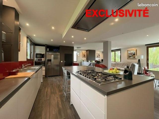 Maison 7 pièces 190 m²