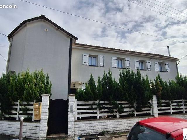 Maison 7 pièces 190 m²