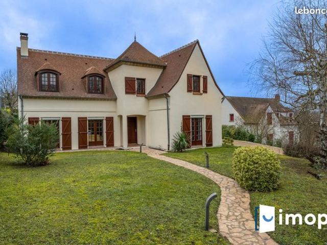 Maison 7 pièces 190 m²