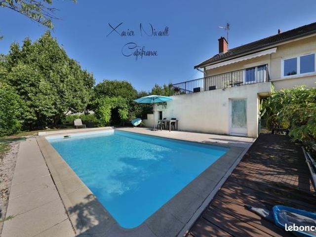 Maison 7 pièces 190 m²