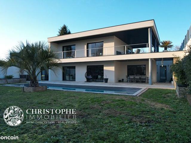 Maison 7 pièces 190 m²