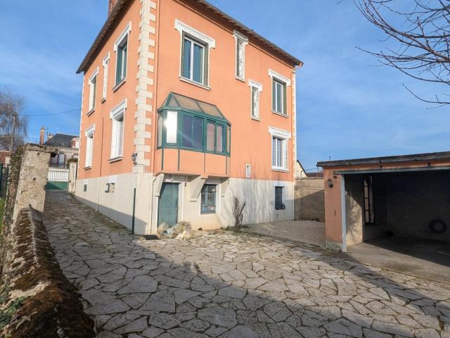 Maison 7 pièces 190 m²