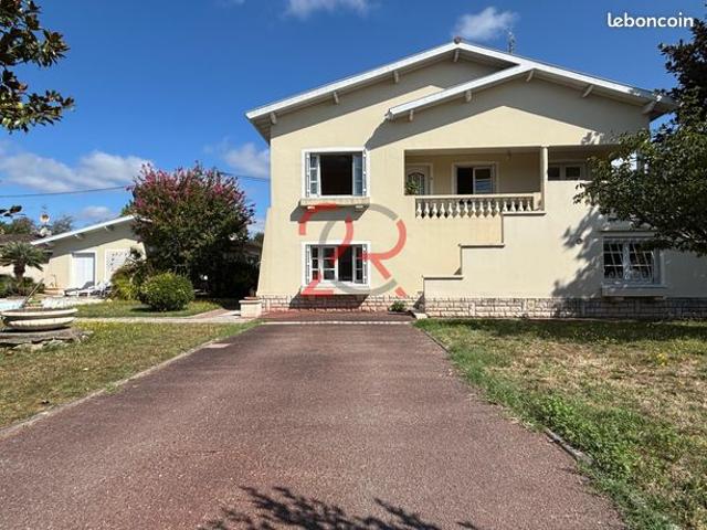 Maison 7 pièces 190 m²