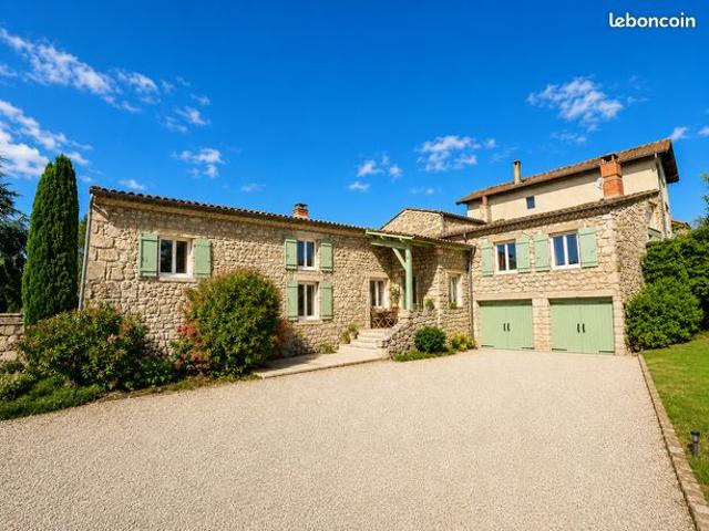 Maison 7 pièces 190 m²