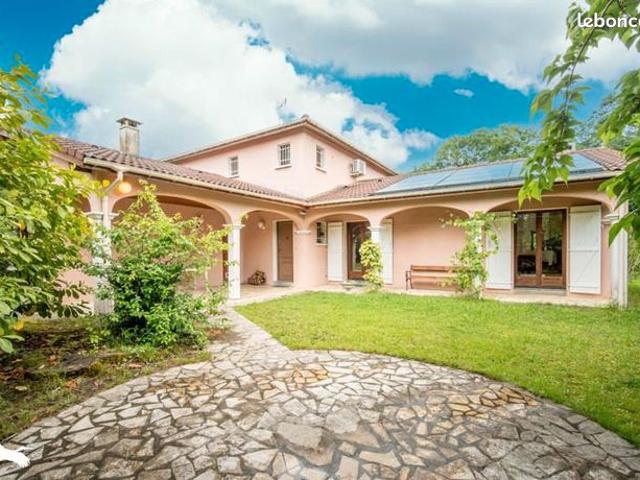 Maison 7 pièces 190 m²