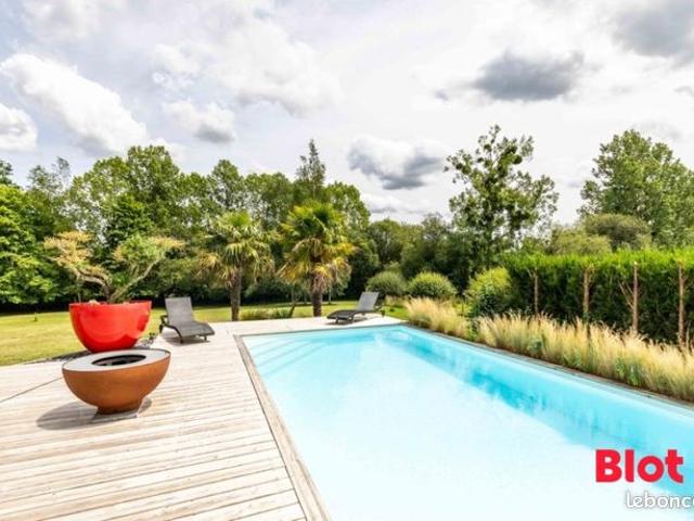 Maison 7 pièces 190 m²
